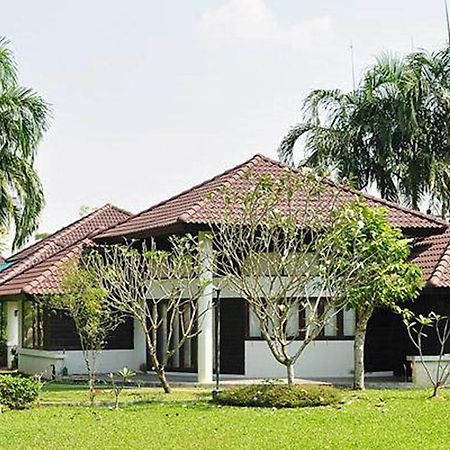 Pattaya Country Club & Resort Ban Pong  Luaran gambar