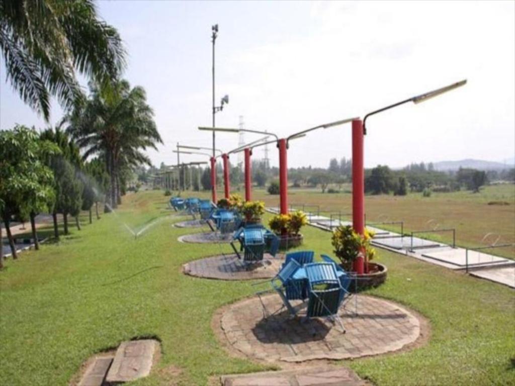 Pattaya Country Club & Resort Ban Pong  Luaran gambar