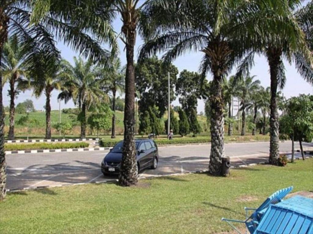 Pattaya Country Club & Resort Ban Pong  Luaran gambar